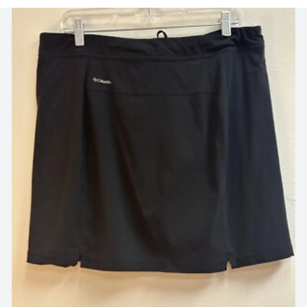 Columbia Women's Omni-Shield Black Active Skort /Skort with Built In Shorts Sz 6